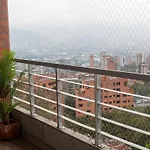 Apartment Near Provence Pool, Gym, Views And Wifi